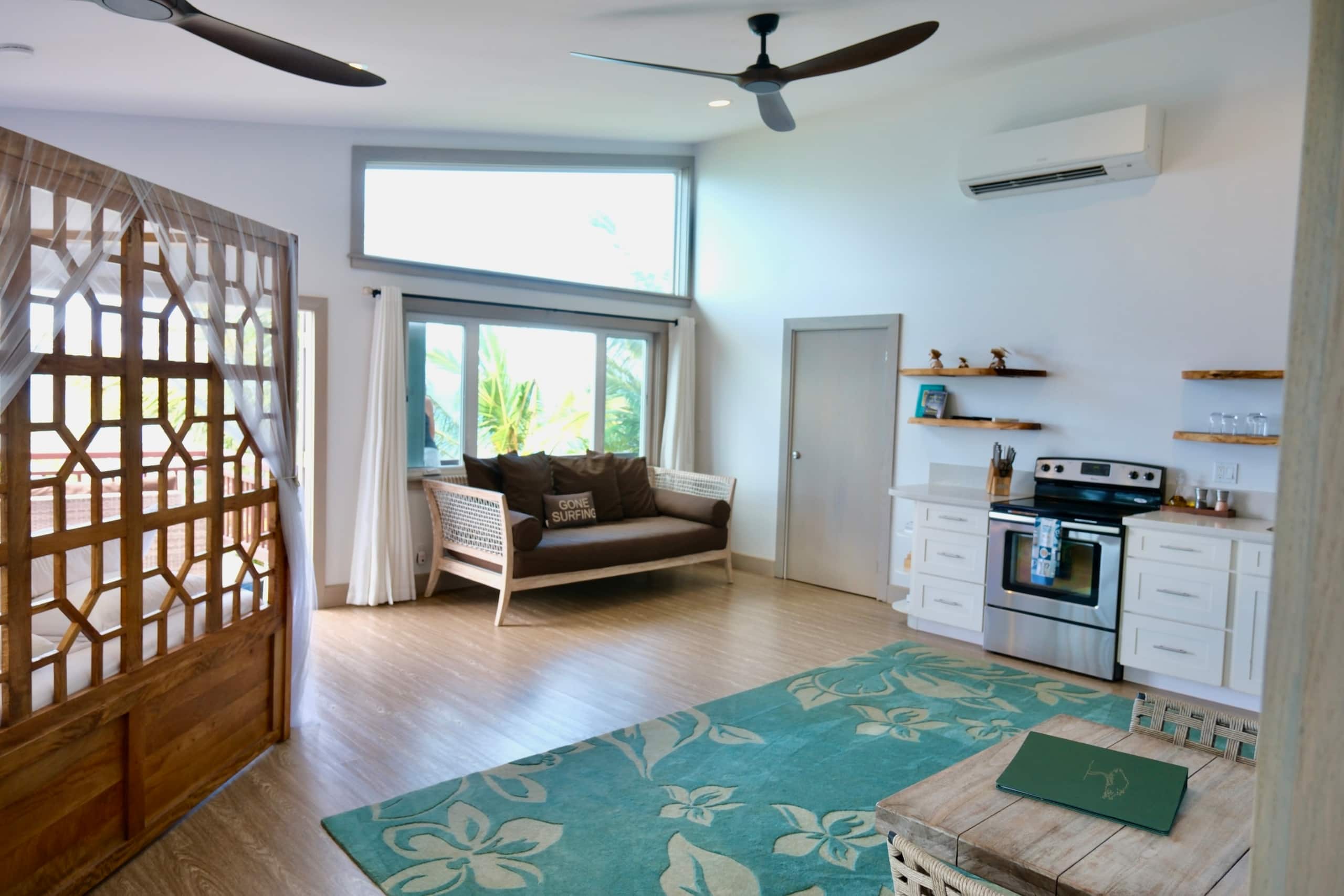 Ocean Views Studio - 100 Foot Wave Getaways - Image 14