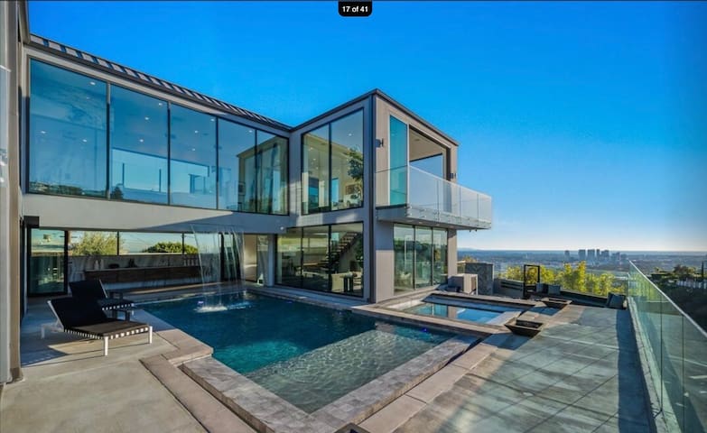 Hollywood Hills Modern