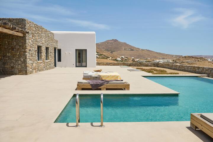 Villa Aqua Marine by Mykonos Rocks gallery image 3
