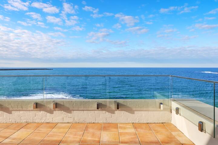 Luxe Oceanfront Penthouse! Yamba’s best Suncrest 5