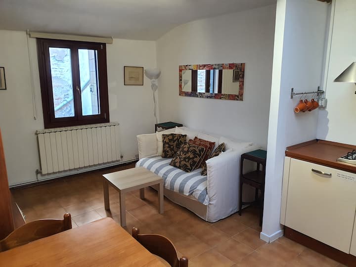 *S.mark's Bright Apt With Balcony, Fiber Internet - Venecia