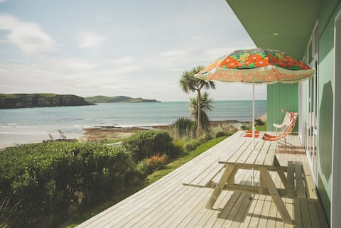 Beach View, Retro Style House - Jacks Bay, Catlins