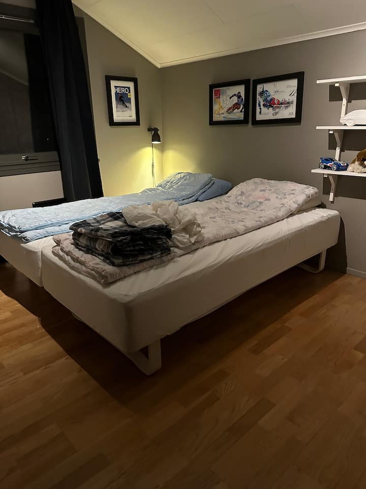 Las camas pueden divertirse como una cama doble o 2 camas individuales