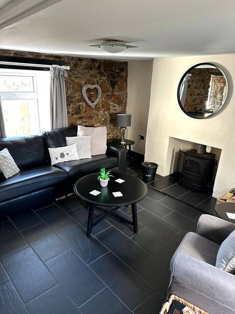 Port Eynon Beach Cottage