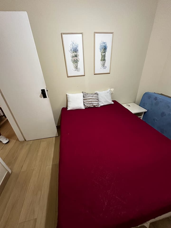 საძინებელი 1