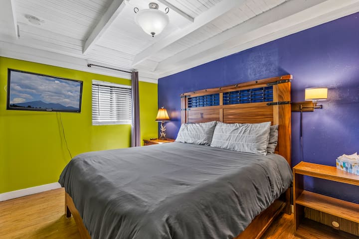 Cute Dwntwn 1bd/1bath | Free Parking | Hot Tub - Arizona
