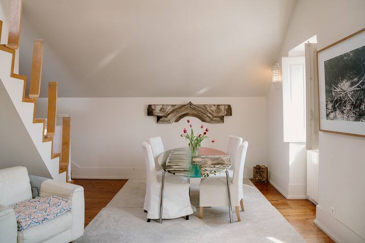 Art House _ 19th C Heritage villa_350m_ Cascais gallery image 4