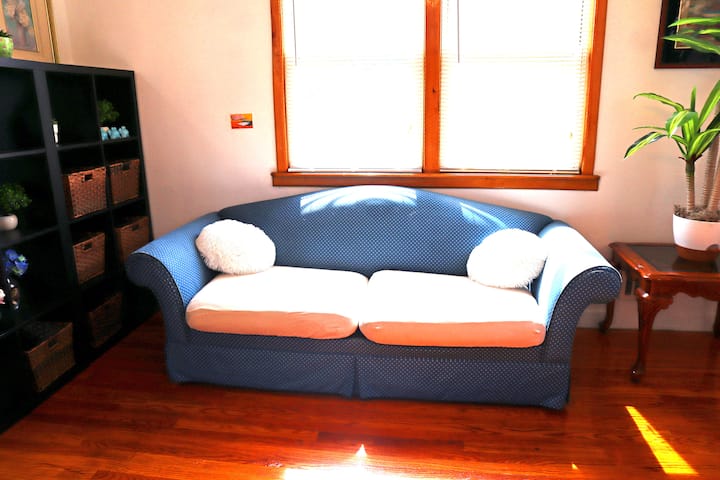 Gorgeous Home * Pavilion * Hottub * Massage Chairs - UMD, Middle River