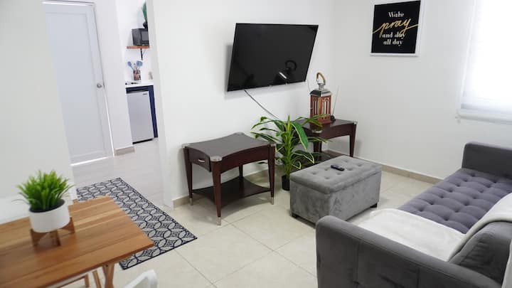 "Ocean Whisper Studio" - Puerto Rico - Levittown