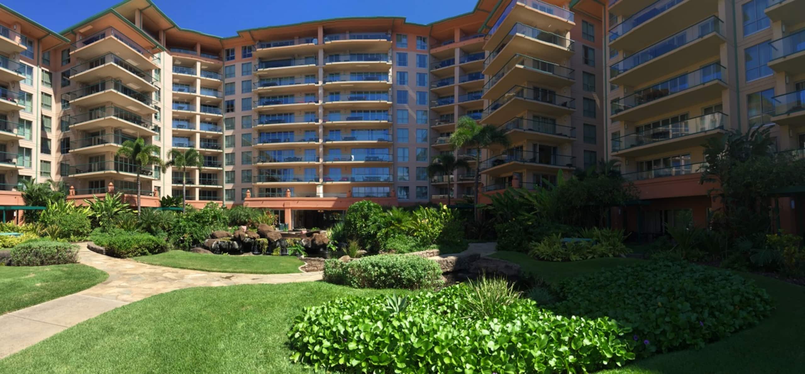 Condo in Lahaina · ★5.0 · 2 bedrooms · 3 beds · 2 baths - Image 5