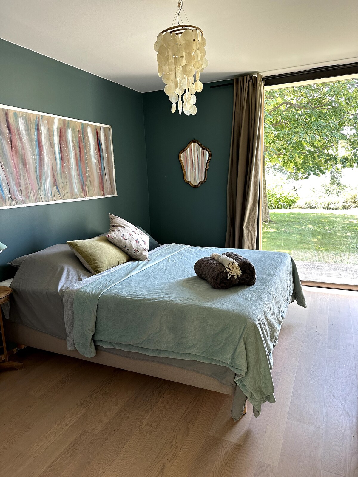 غرفة النوم 2