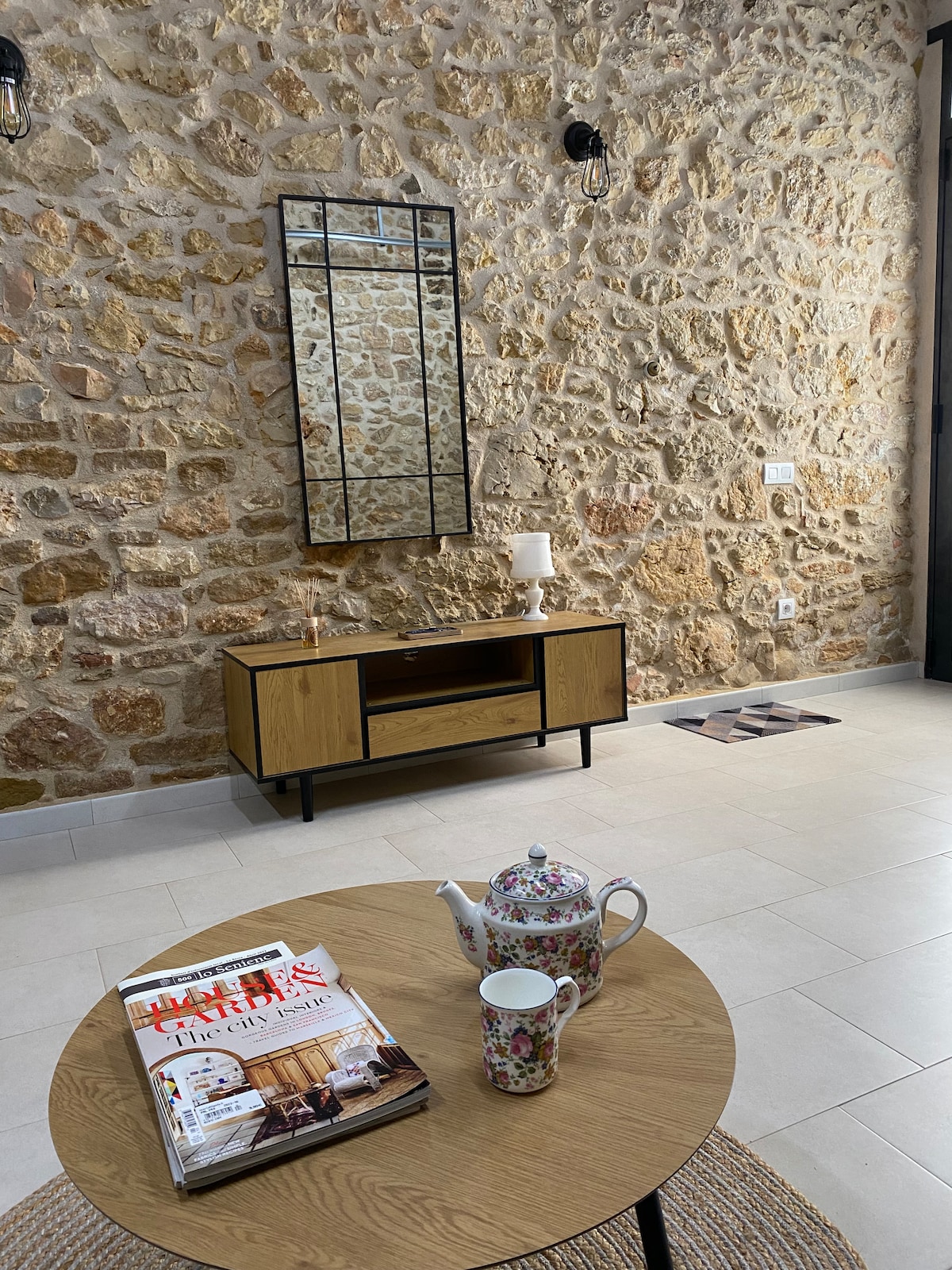 House in natural environment 4