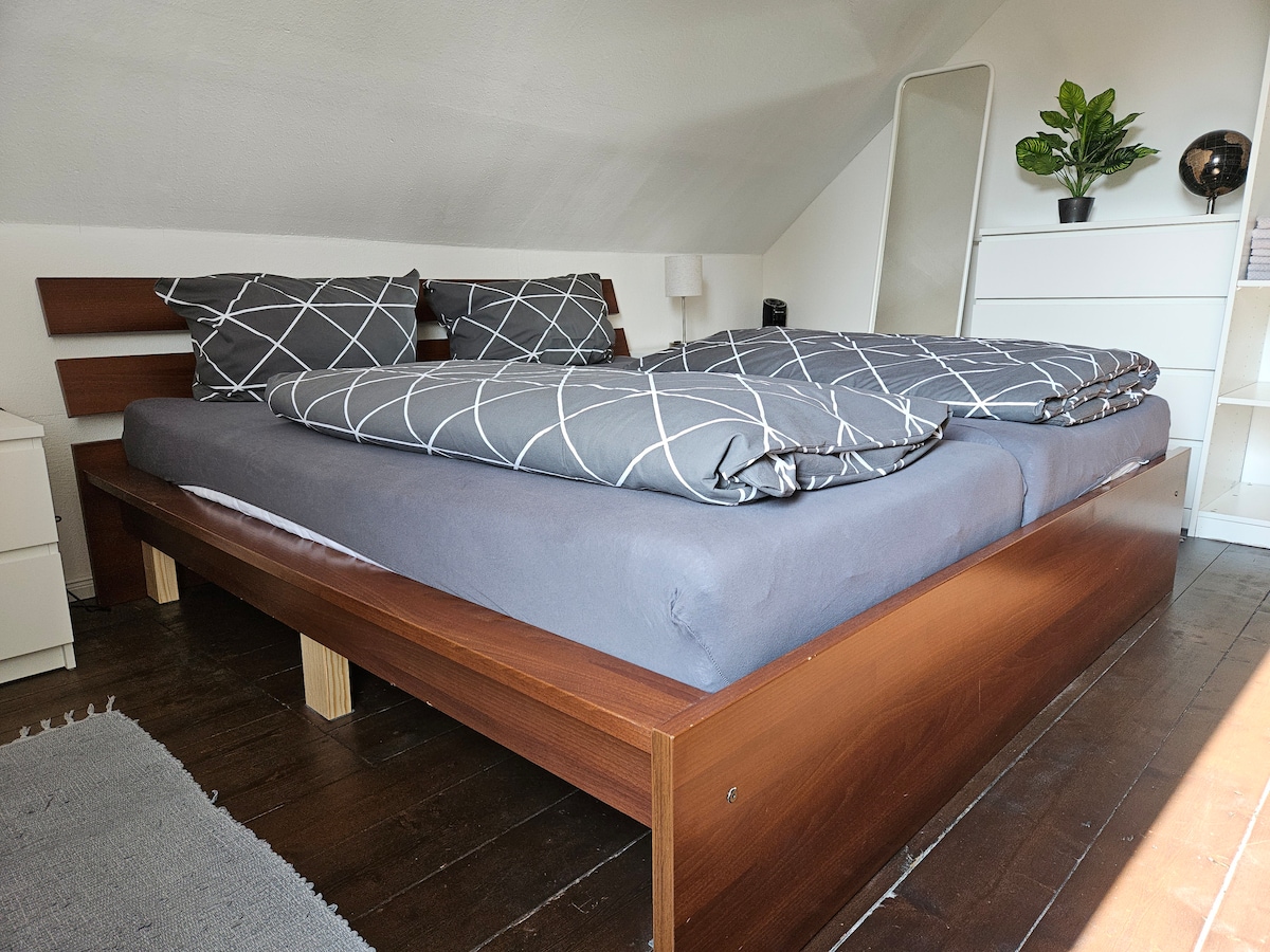 غرفة النوم 1