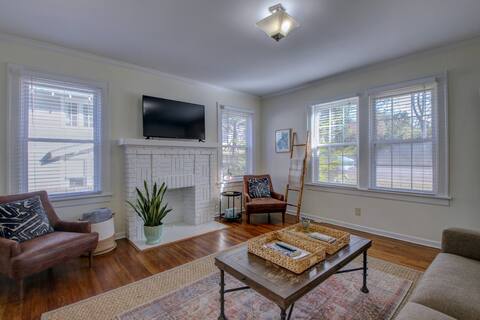 Quiet Walkable 1BR King in Historic Neighborhood