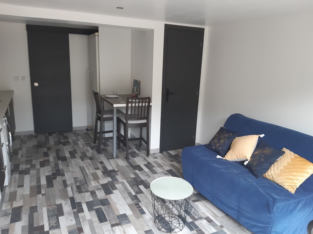 In the living room, sofa bed. All information for walks and outings is available for guests
A dining area for 2 people