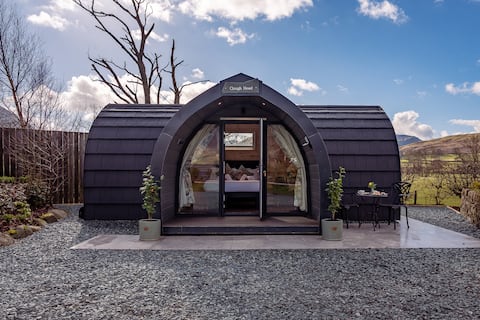 Clough head Mire house