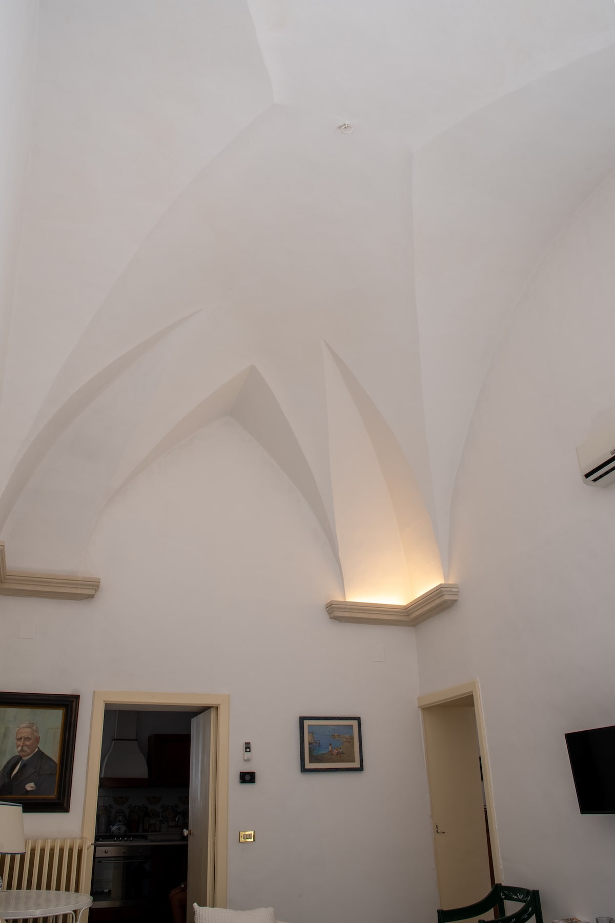 Top Airbnb: Historic Valentini Residence in Lecce