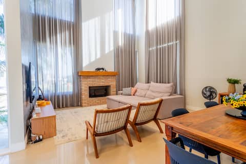 Popular Airbnb listing: High Standard House - Riviera de Sta Cristina XIII in Paranapanema