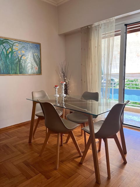 Carlito's apartment 1 next to metro station