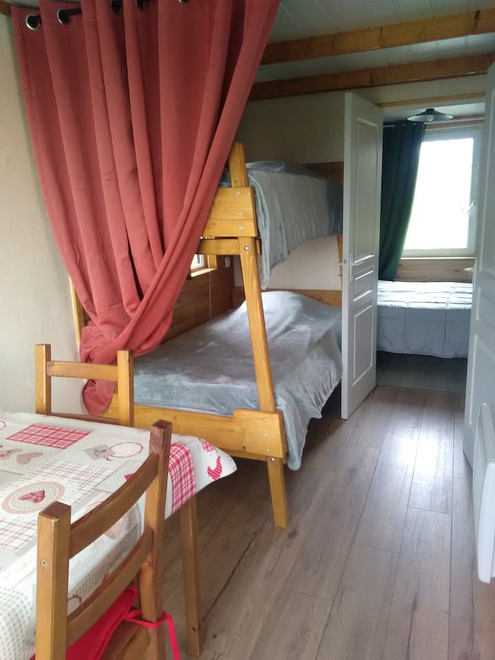 غرفة النوم 2