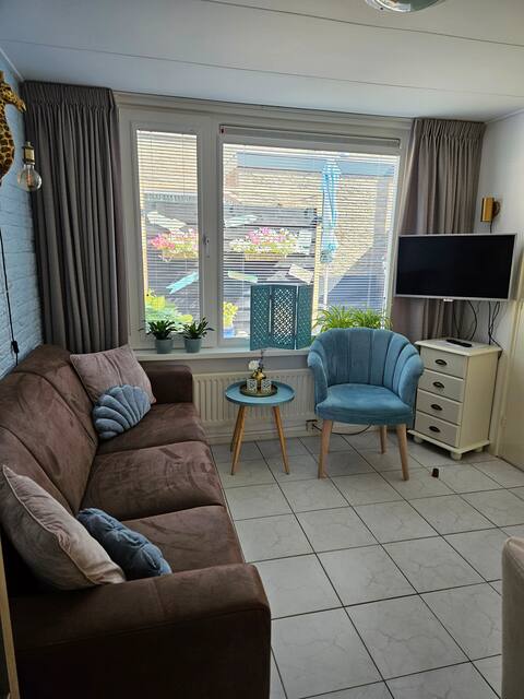 Top performing Airbnb: Vacation/Summer house Hilster buyer Egmond aan Zee in Zuid I En Ii