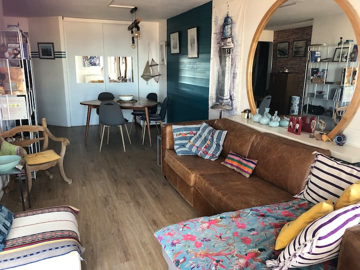 Vue Mer Et Port- F2 Avec Garage -Quartier Haut - Sète