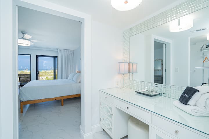 Tocador y baño principal