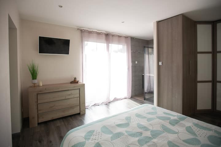 Suite parentale avec sa télé