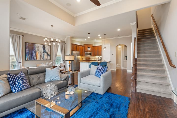 Corporate Legacy West Townhome W/maid Service - Plano, TX