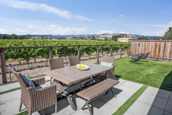 Vineyard View Escape - Santa Rosa, CA