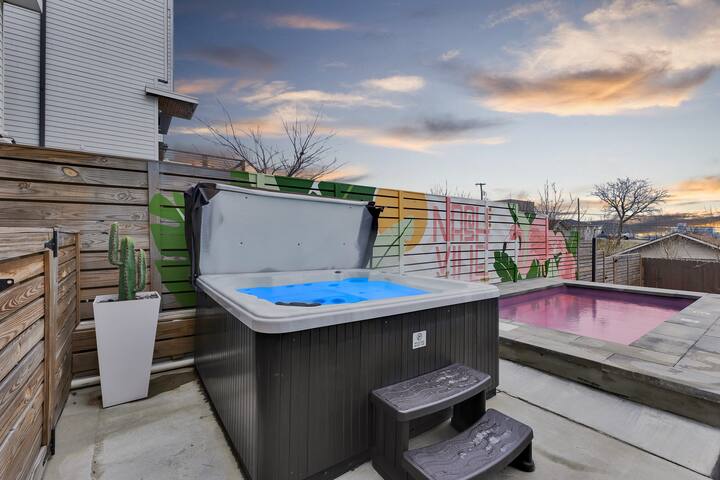 Nashville Oasis w/ Heated Pool, Hot Tub, Fire Pit! gallery image 5