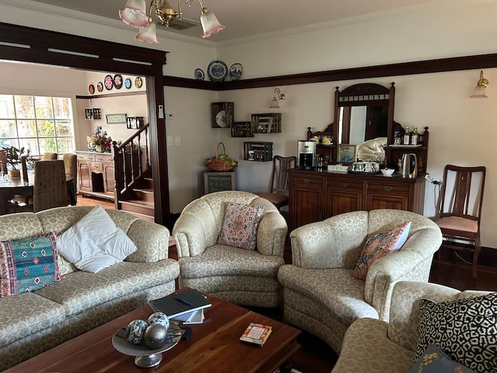 Rosebridge Luxury B&b Adult Retreat-spring Suite - Greenmount