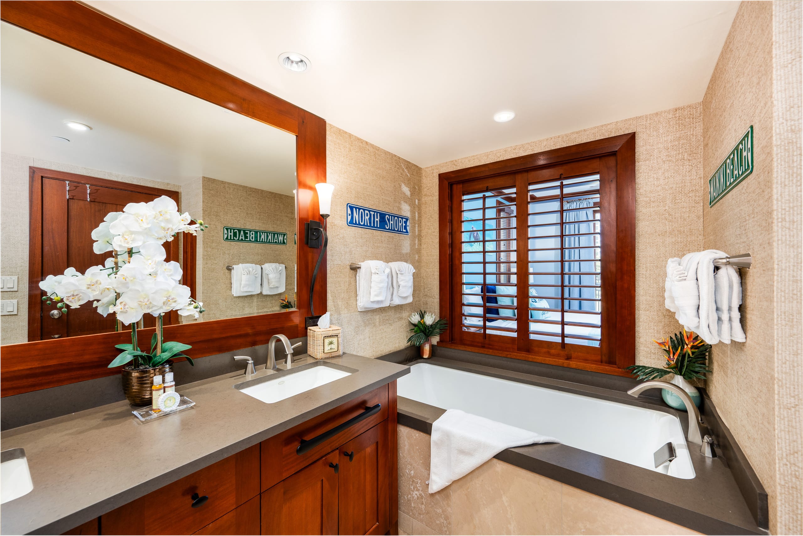 Condo in Kapolei · ★4.89 · 2 bedrooms · 4 beds · 2 private baths - Image 14