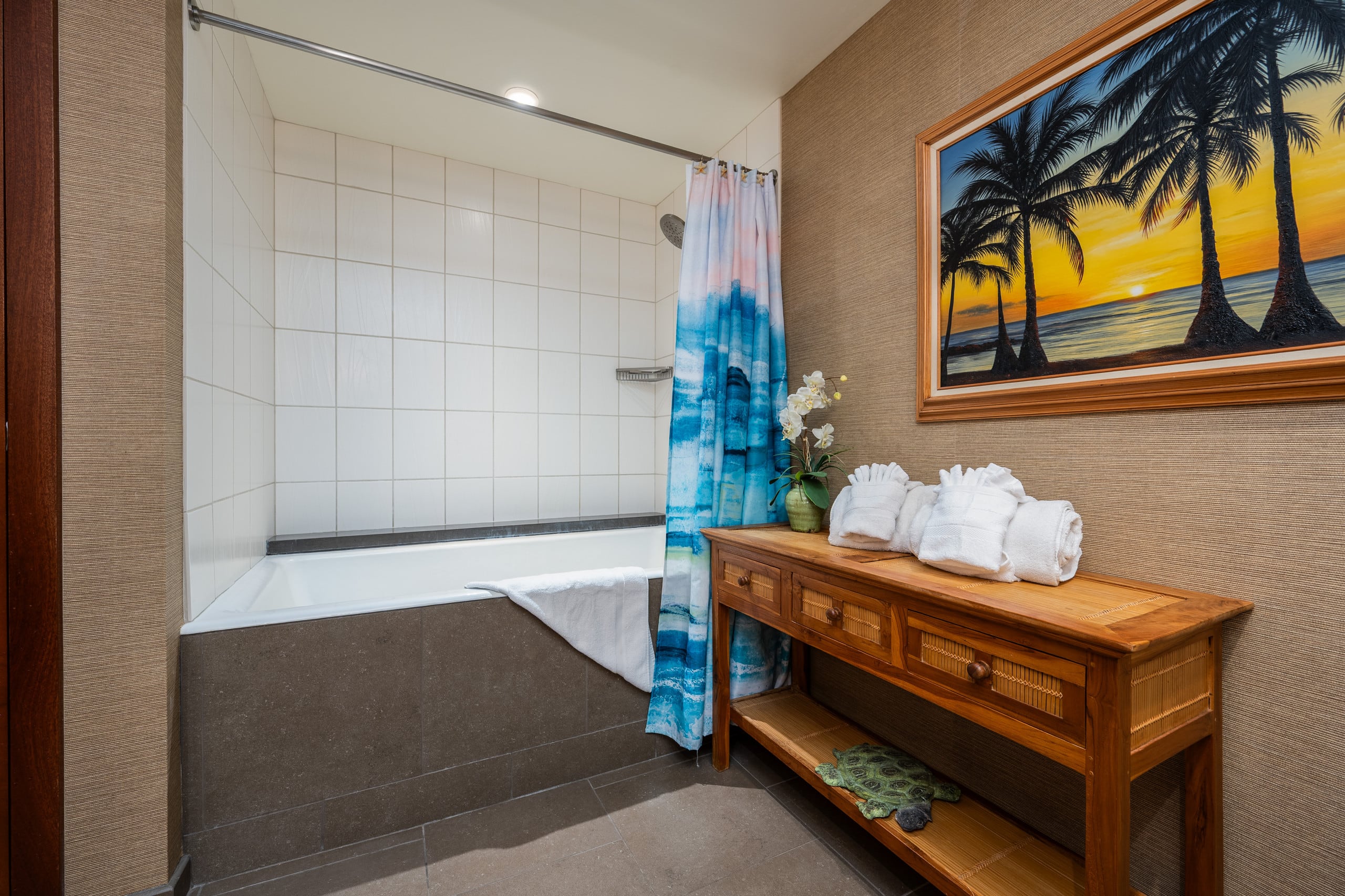 Condo in Kapolei · ★4.89 · 2 bedrooms · 4 beds · 2 private baths - Image 17