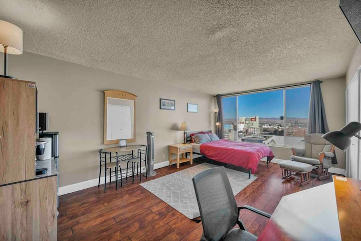 Reno High-rise Efficiency Unit With River View - Reno, NV