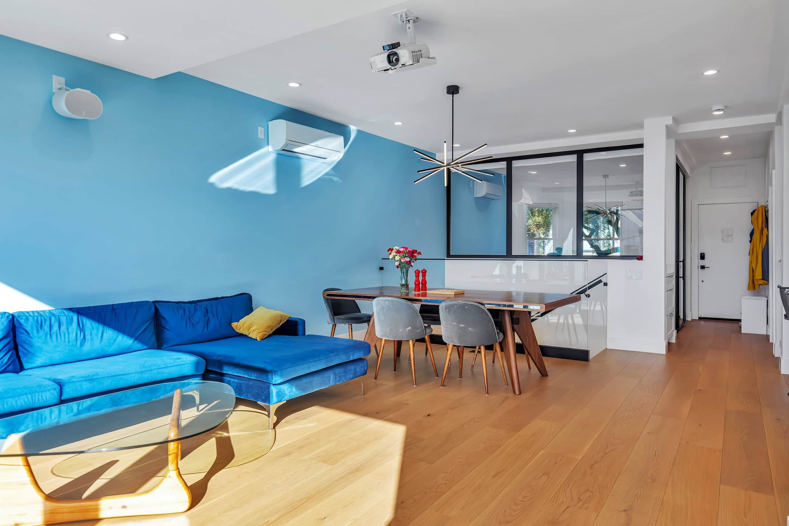 Home in San Francisco · ★5.0 · 5 bedrooms · 4 beds · 3 baths - Image 5