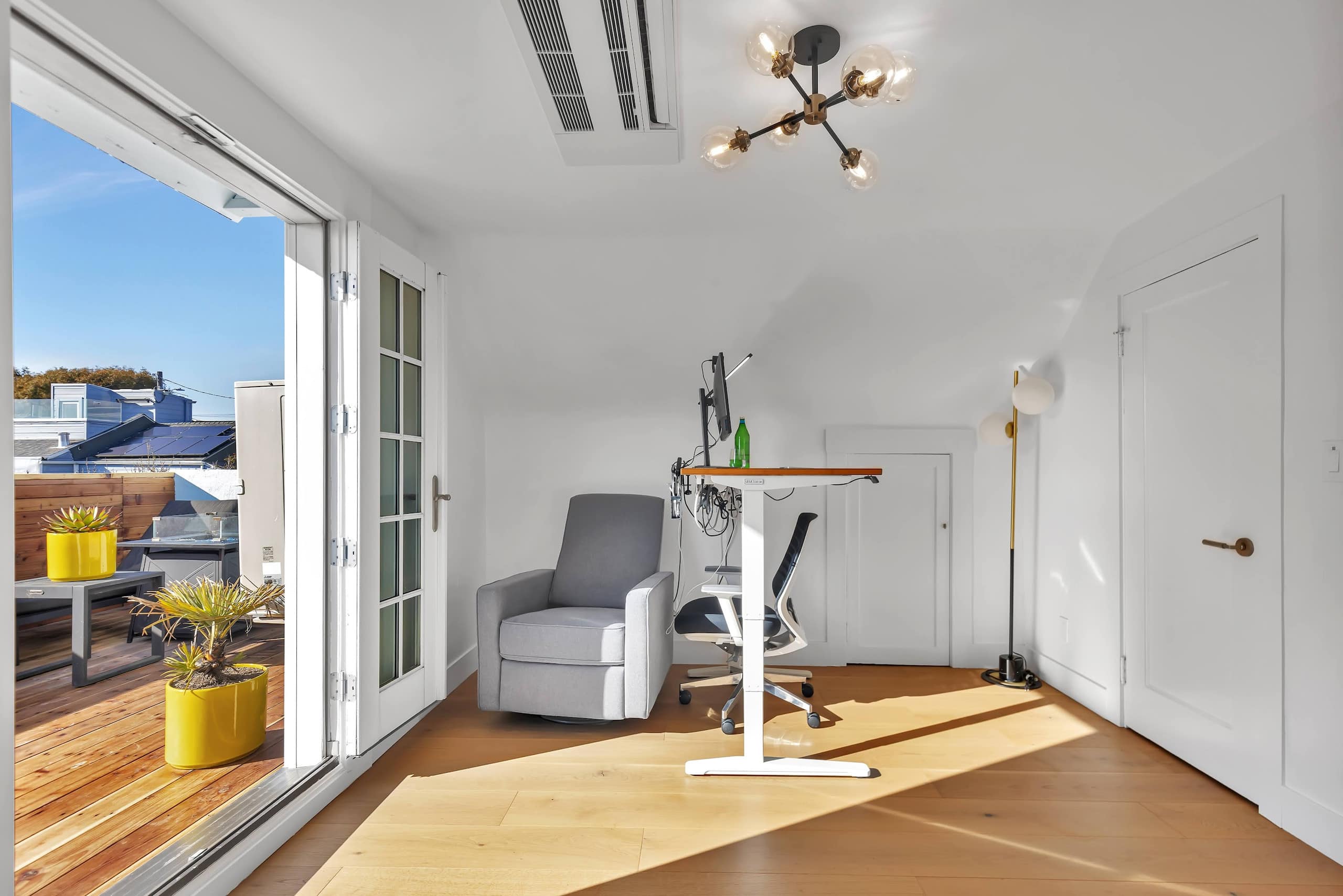 Home in San Francisco · ★5.0 · 5 bedrooms · 4 beds · 3 baths - Image 29