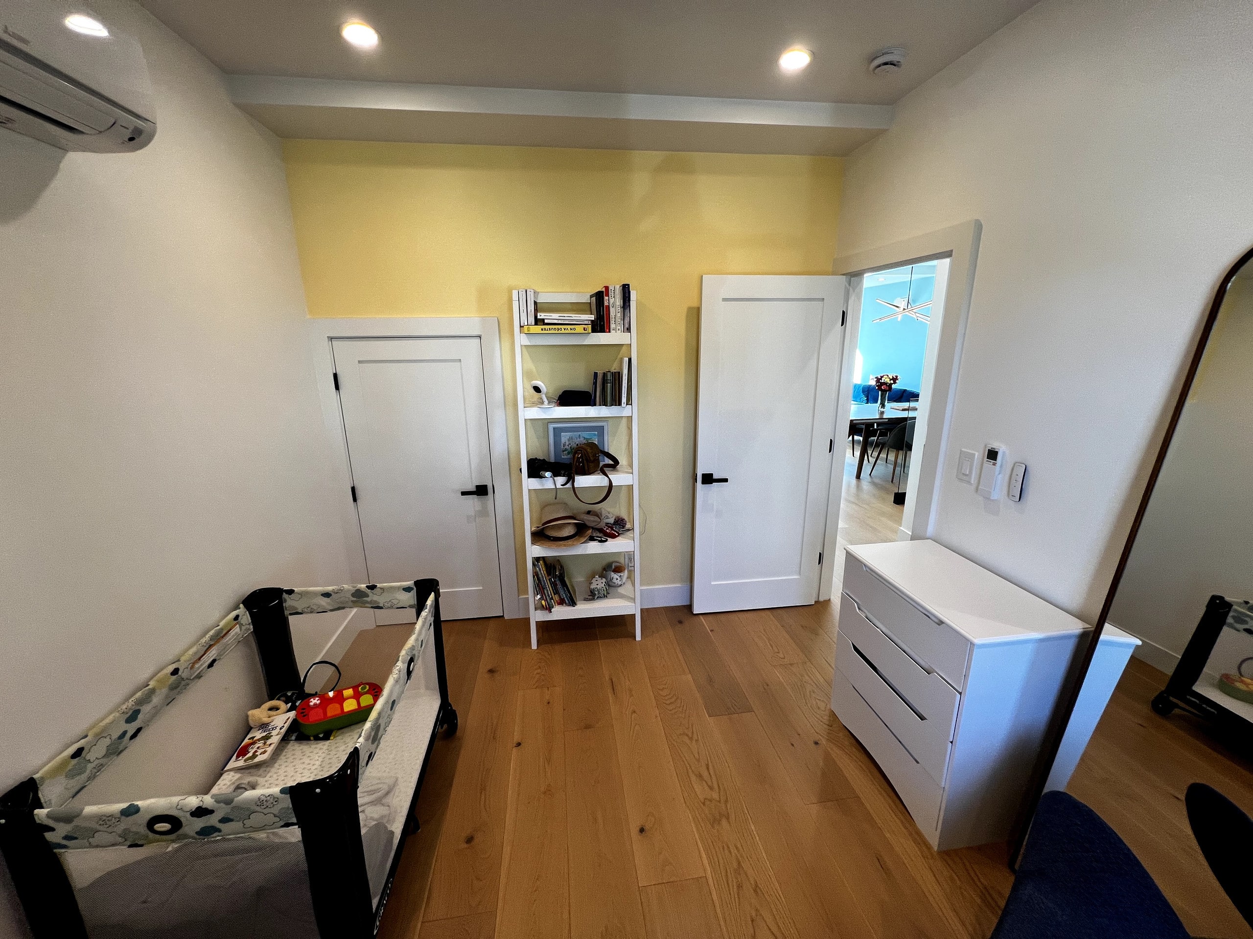 Home in San Francisco · ★5.0 · 5 bedrooms · 4 beds · 3 baths - Image 19