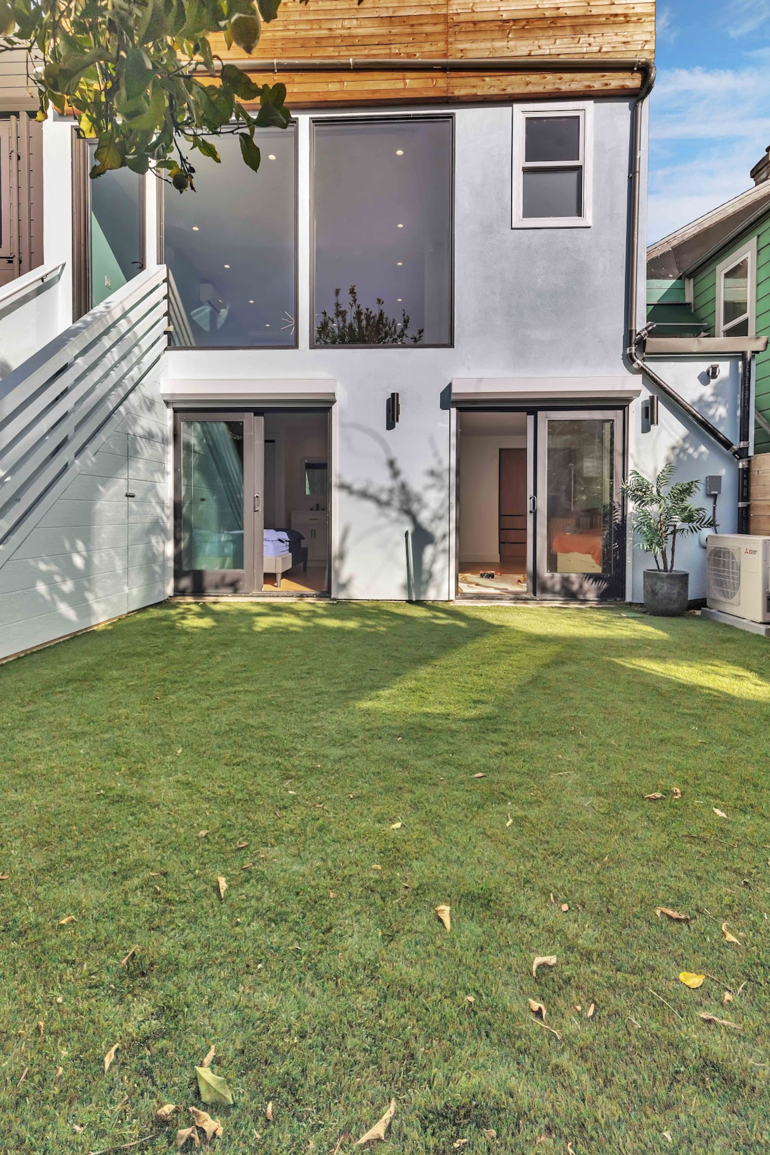 Home in San Francisco · ★5.0 · 5 bedrooms · 4 beds · 3 baths - Image 33