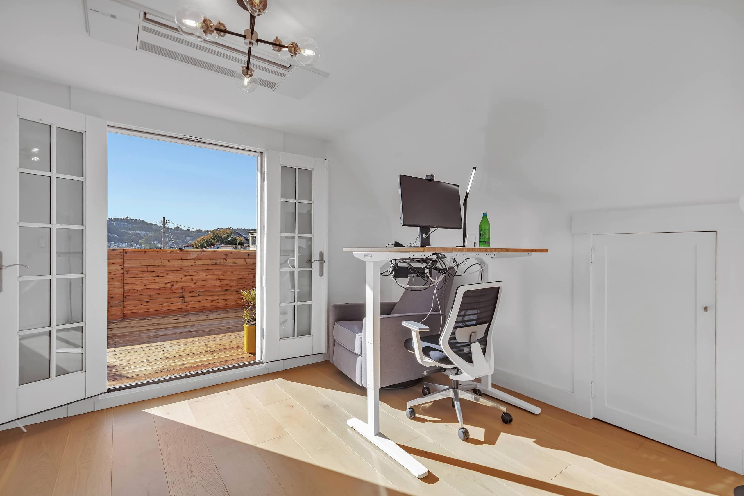 Home in San Francisco · ★5.0 · 5 bedrooms · 4 beds · 3 baths - Image 30