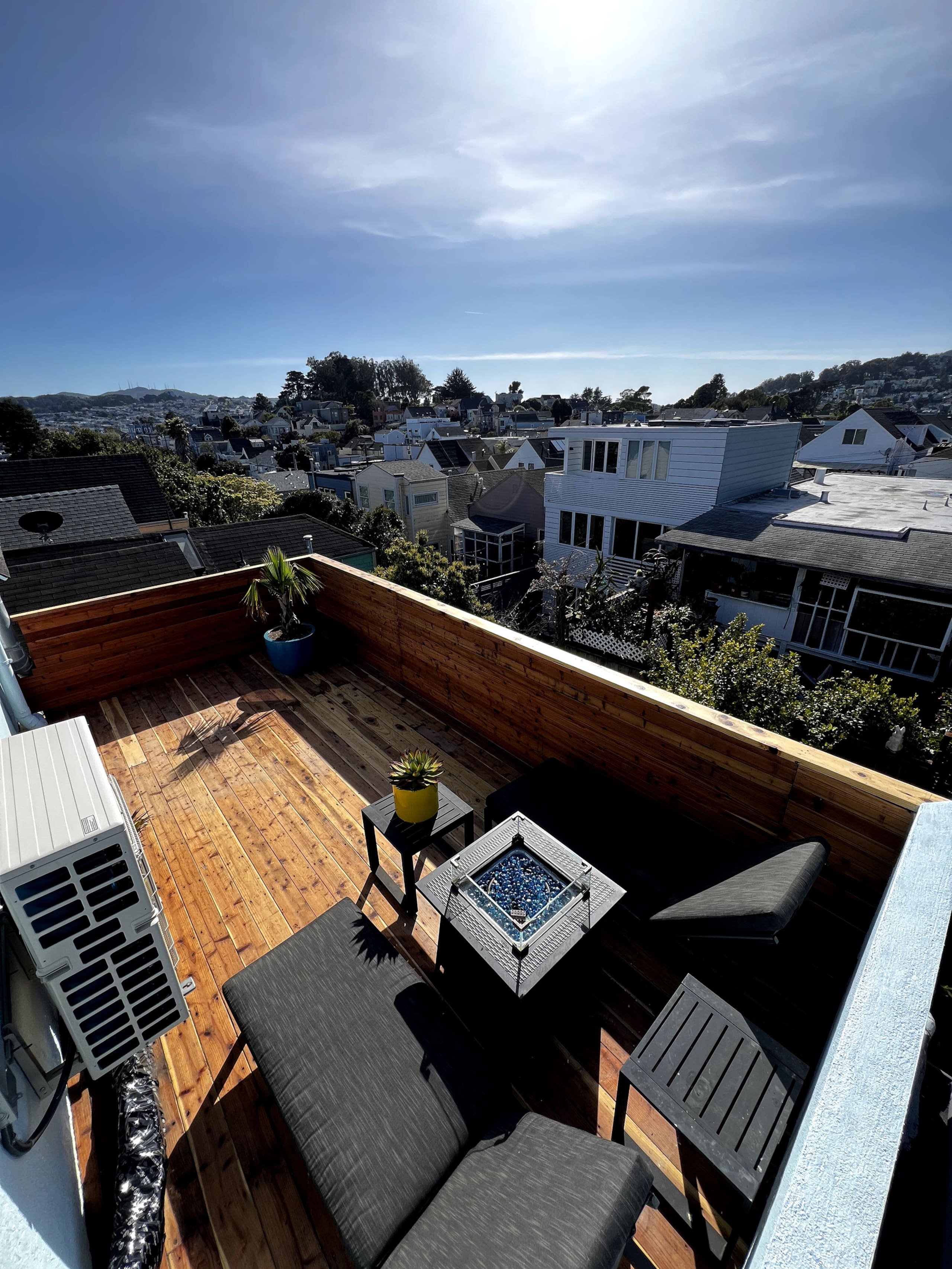 Home in San Francisco · ★5.0 · 5 bedrooms · 4 beds · 3 baths - Image 37