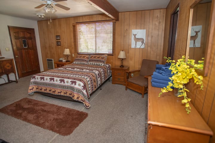 غرفة النوم 1