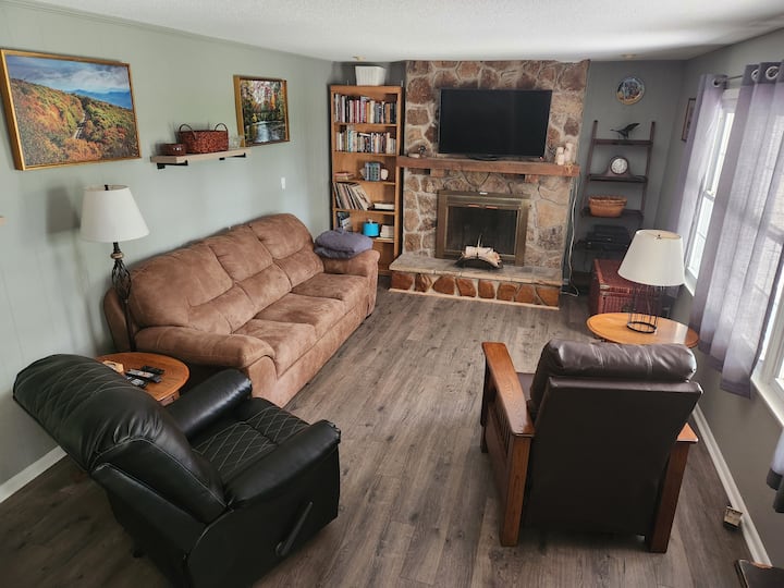 Dalton Farm-quiet, Country Setting W/ Fishing Pond - Crossville, TN