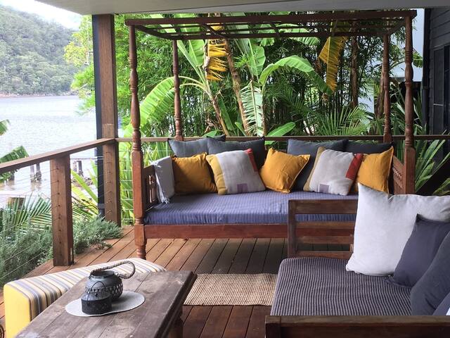 Julians On Coba . Waterfront . Hawkesbury River gallery image 3