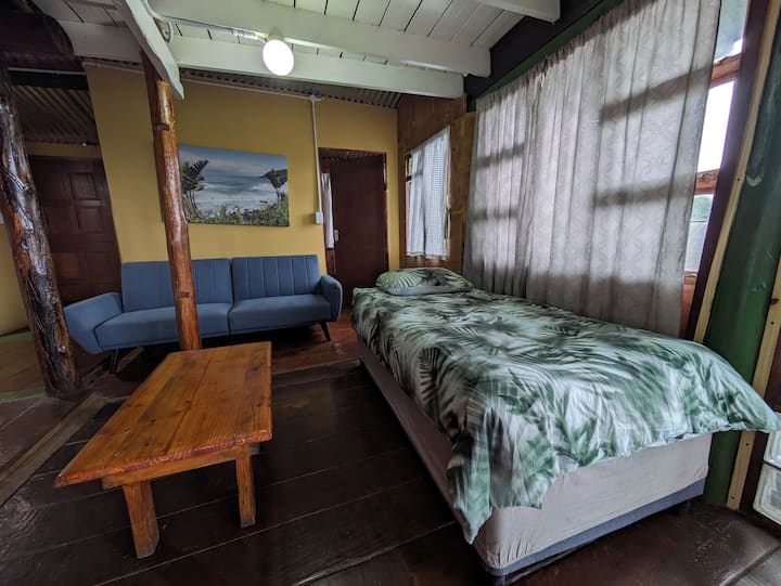 Seaview Cottage Amapondo Backpackers Lodge - Port Saint Johns