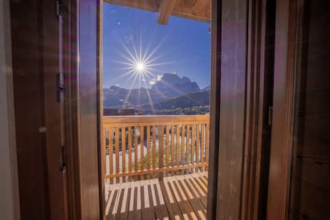 NeveSole: Charming Flat Near Dolomiti Ski Slopes