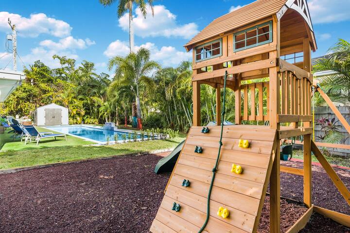 Saltwater Heated POOL, Playground & Game Room! gallery image 2
