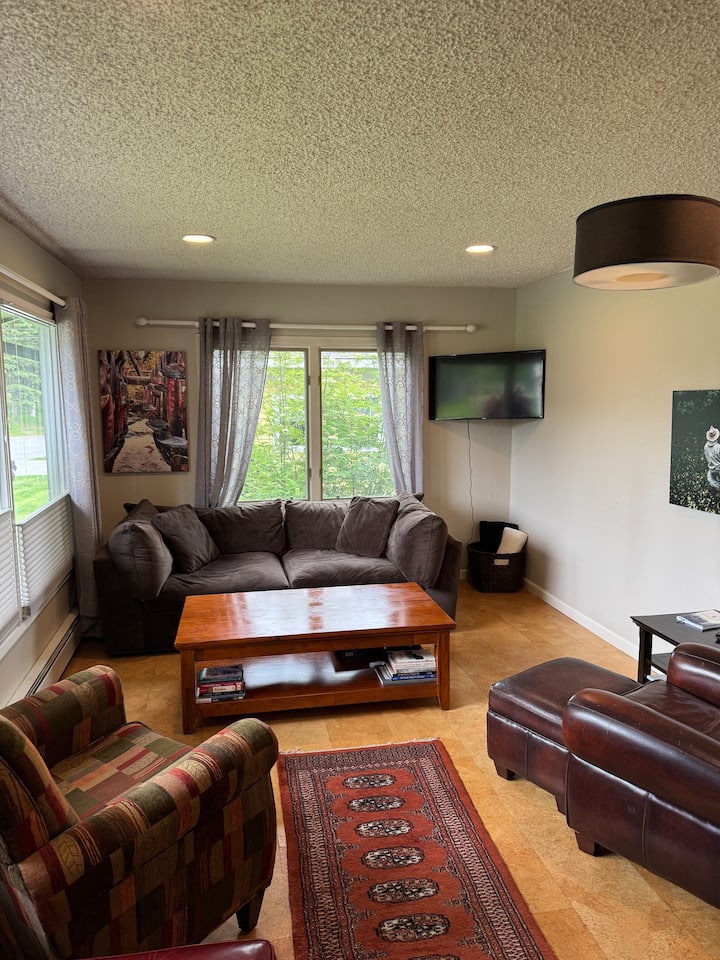 Great Midtown Location, Easy Access To Everything - Anchorage, AK