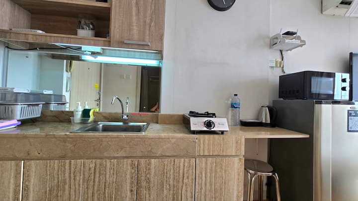 Studio6 @Elpis Free Netflix Near Jiexpo Kemayoran - Jakarta