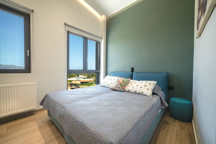 First Floor: Bedroom 4 with King Size Bed (or 2 single beds) and ensuite bathroom with shower